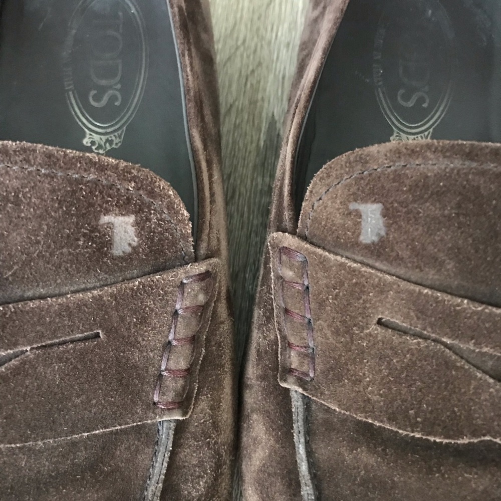 Tod’s LOAFERS IN SUEDE - Picture 5 of 8